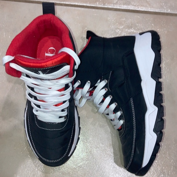 Calvin Klein Jeans Cremina Nylon Puffy Black High Top Sneaker Size 6 - Picture 1 of 5